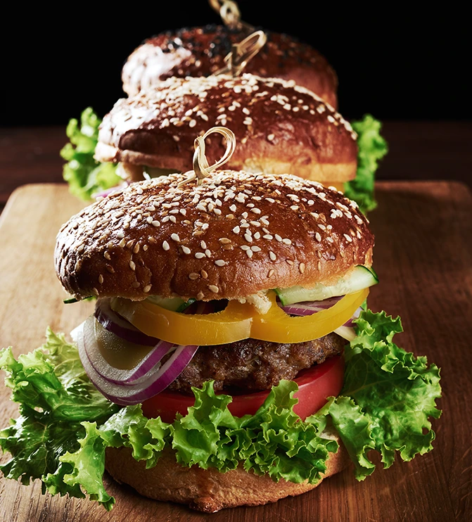 Burger - Saftiges Fleisch, frische Zutaten und viel Geschmack