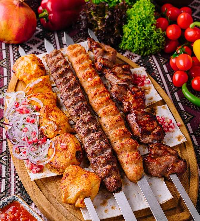 Herzhafte Grillgerichte frisch zubereitet